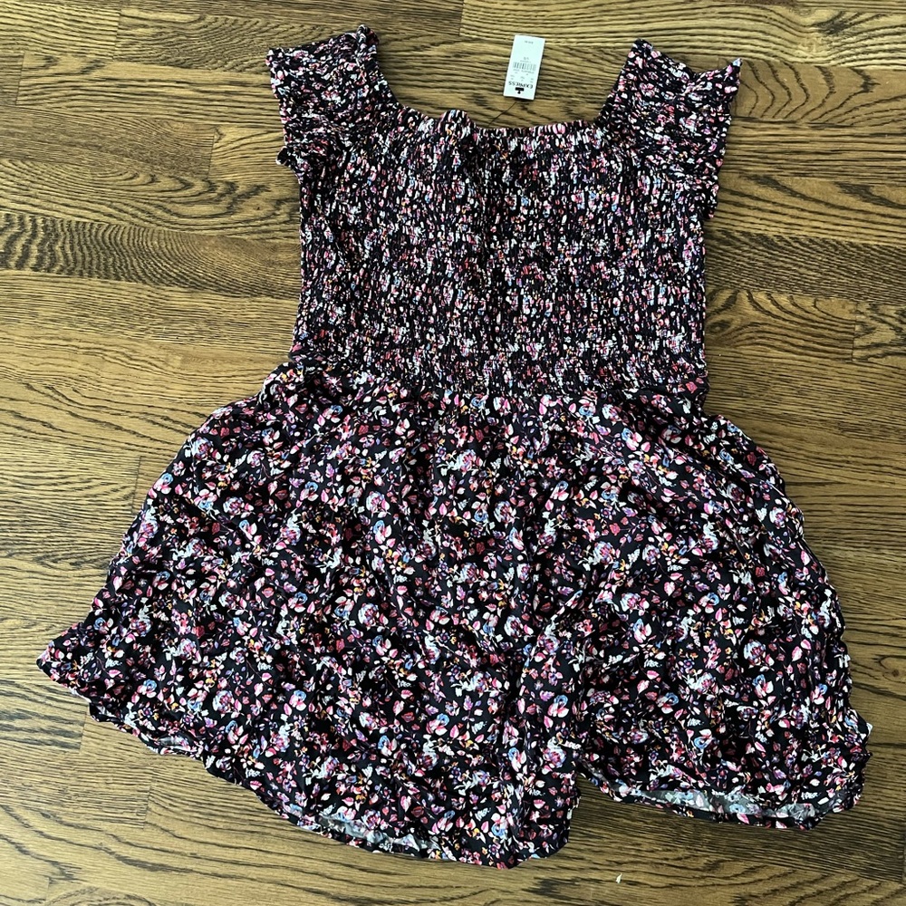 Express smocked floral mini dress large nwt